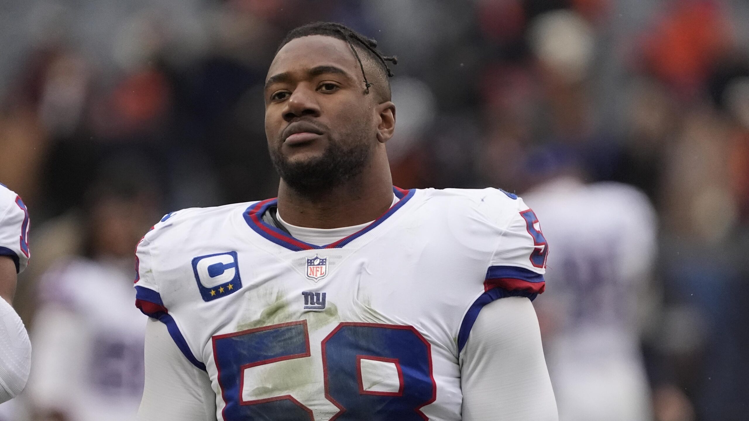 Panthers Sign LB Bobby Okereke