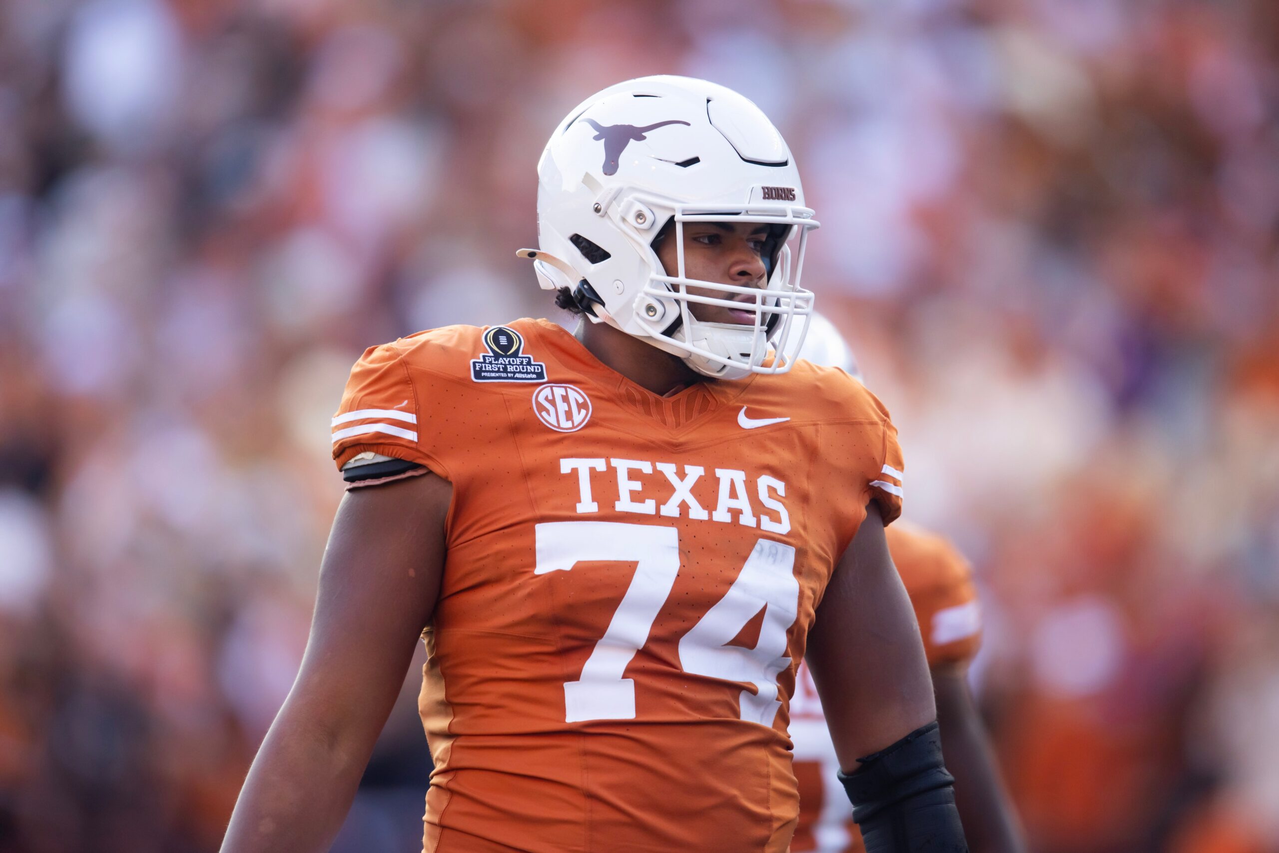 Texas LT Trevor Goosby Avoids Major Injury