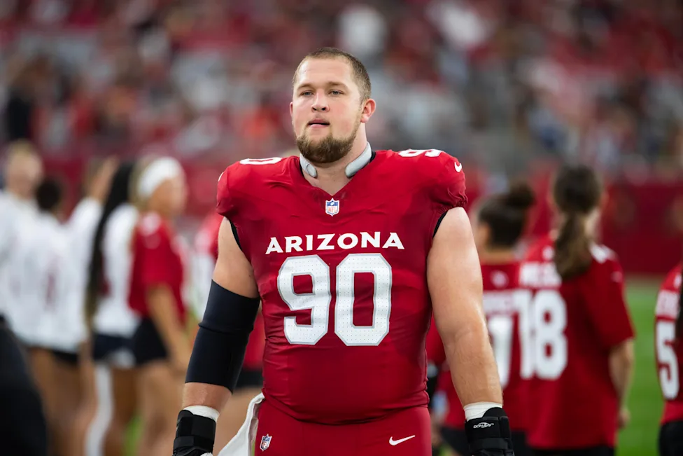 Lions sign DL Ben Stille
