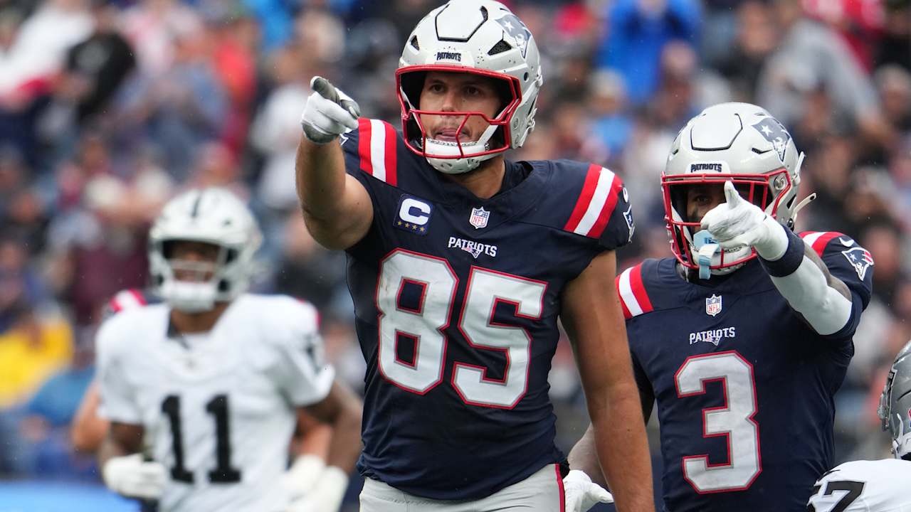Patriots Lock In Hunter Henry With 2-Year Extension