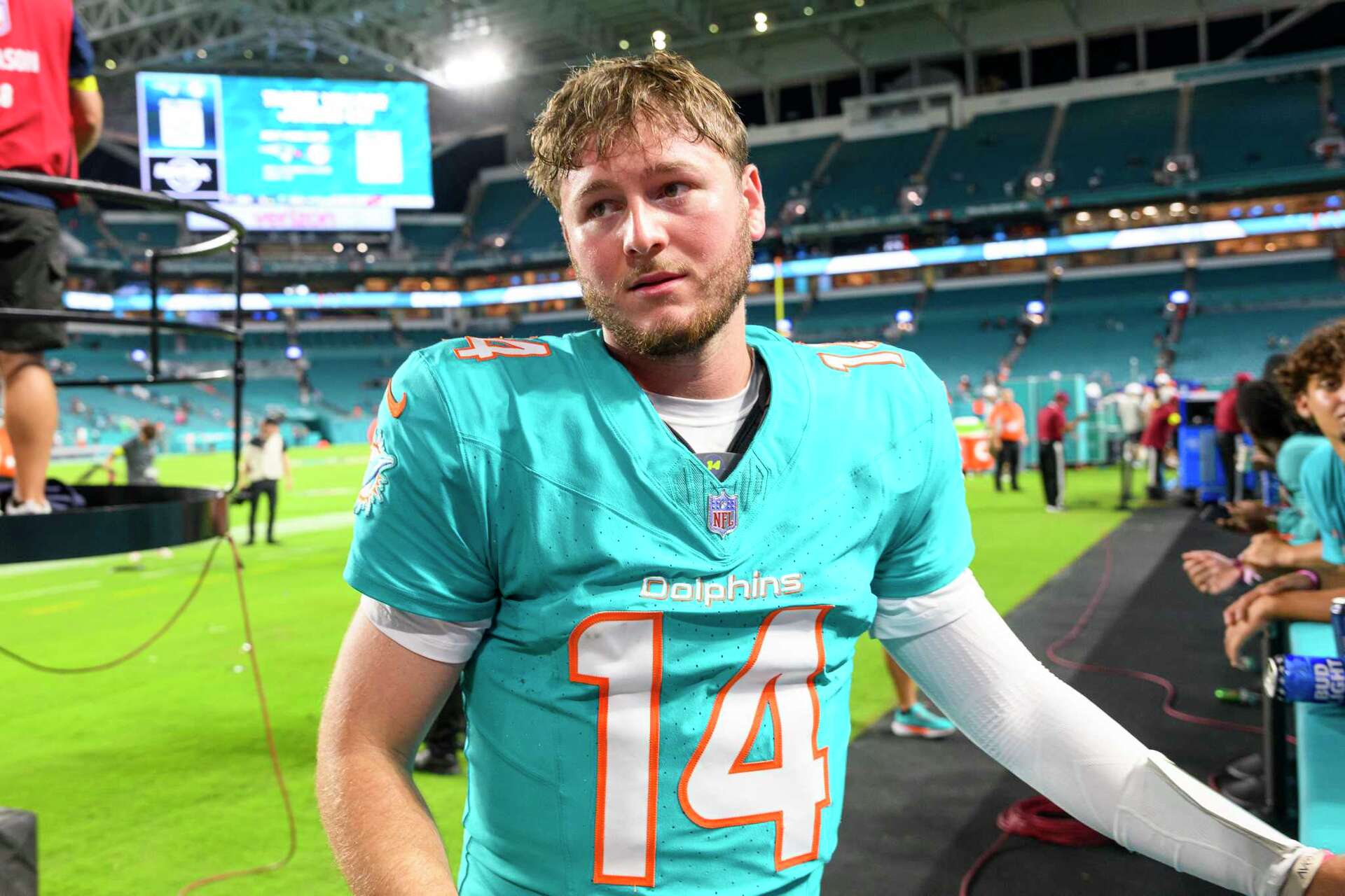 Jaguars Acquire QB Quinn Ewers From Dolphins