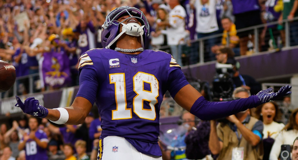 Vikings come from behind to blow Packers out
