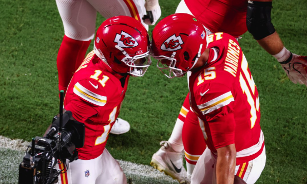 Chiefs use all 70 minutes to break Colts down in OT epic