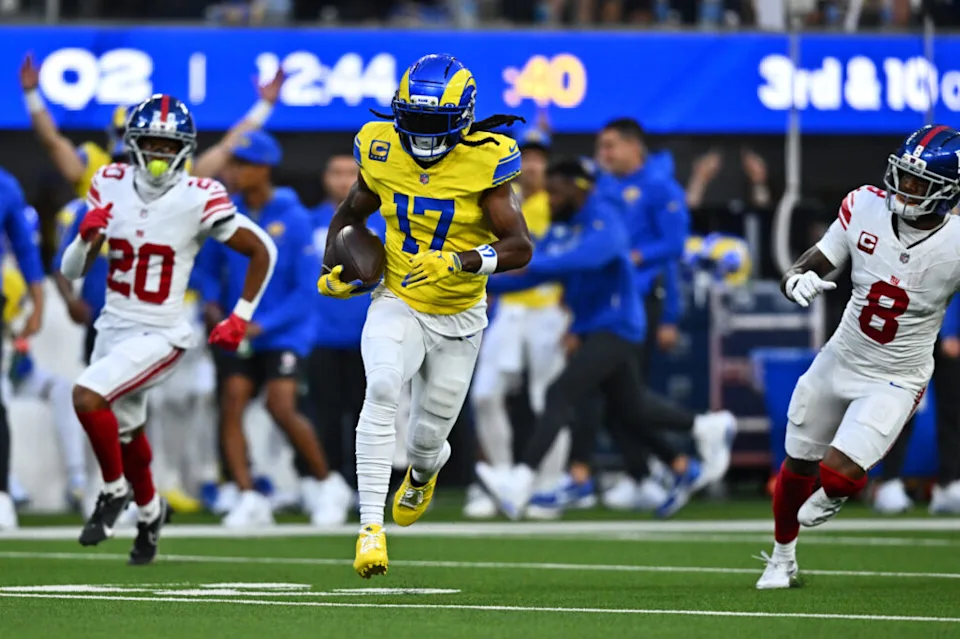 Rams WR Davante Adams Expected to Miss 6-10 Weeks With Ruptured Hamstring
