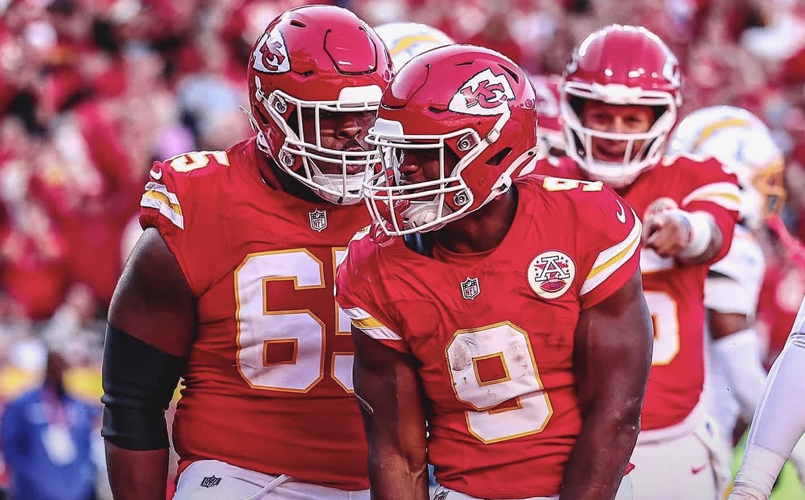 Chiefs remain unbeaten while Chargers fall again